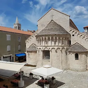 Modern Old Town - , Zadar Croatie